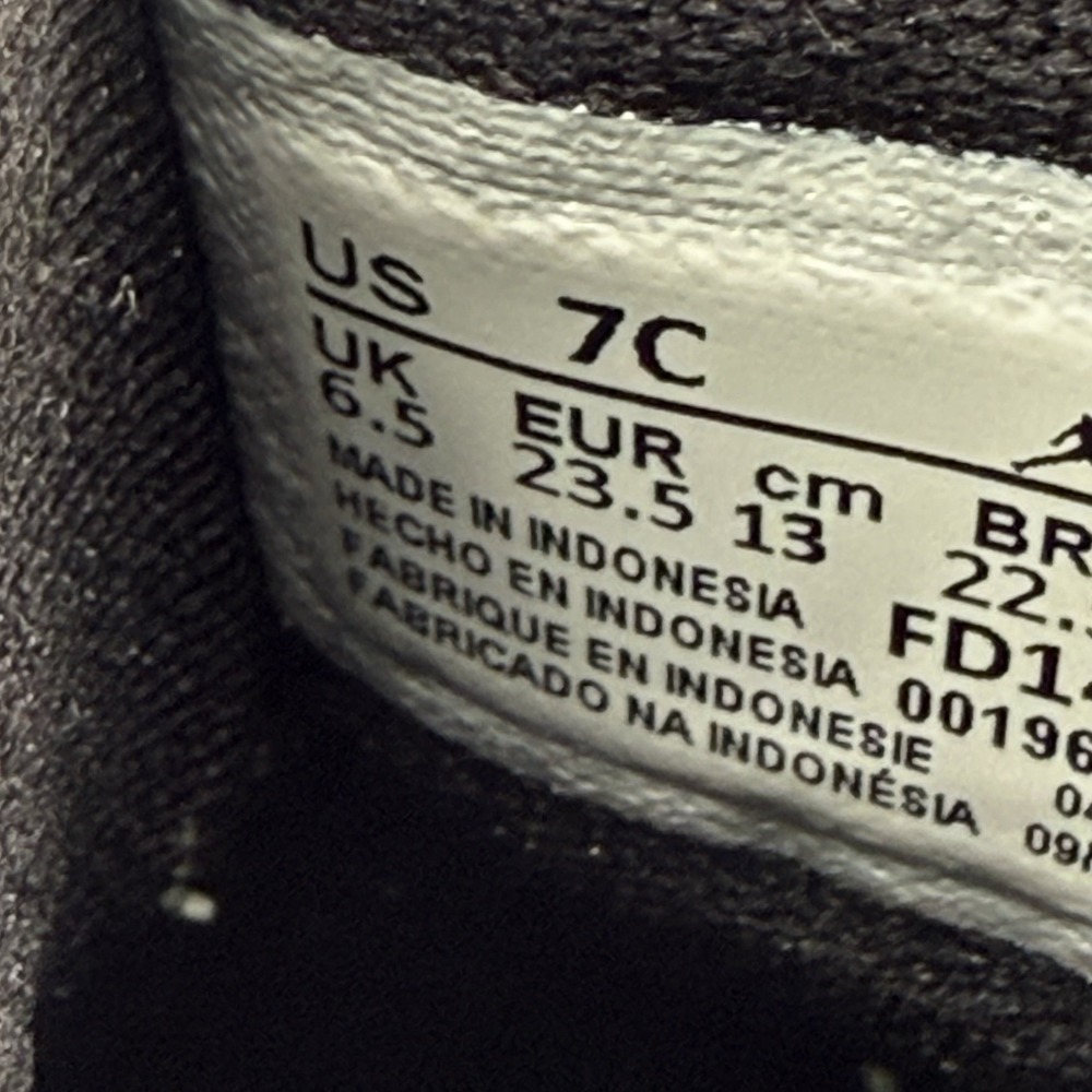 Jordan Kids Sneakers Black, White, and Green - Picture 9 of 15